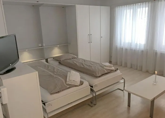 Val Signina-1 By Interhome Laax