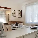 Val Signina-1 By Interhome شقة
