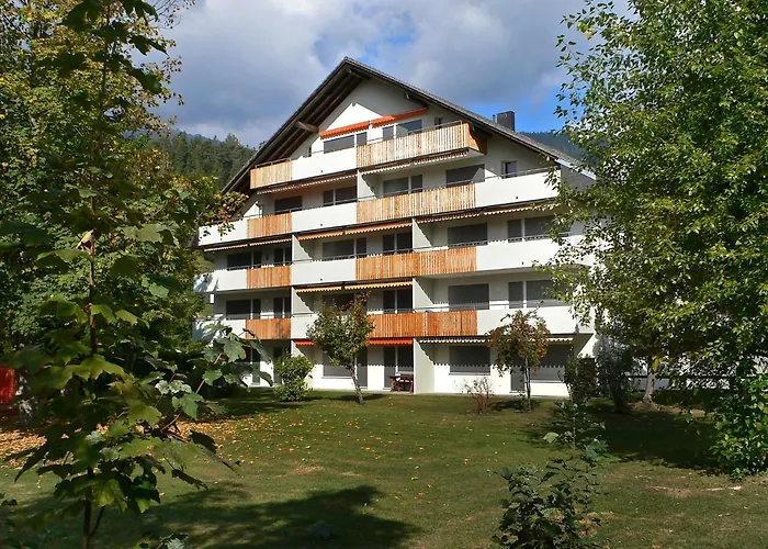 Val Signina-1 By Interhome Laax